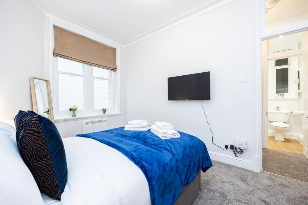 Stylish Studio In Leicester Square Лондон Экстерьер фото
